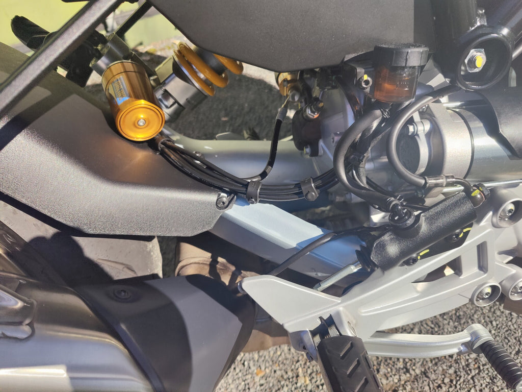 MOTO GUZZI V100S VERDE 2025 - EX DEMO image 5