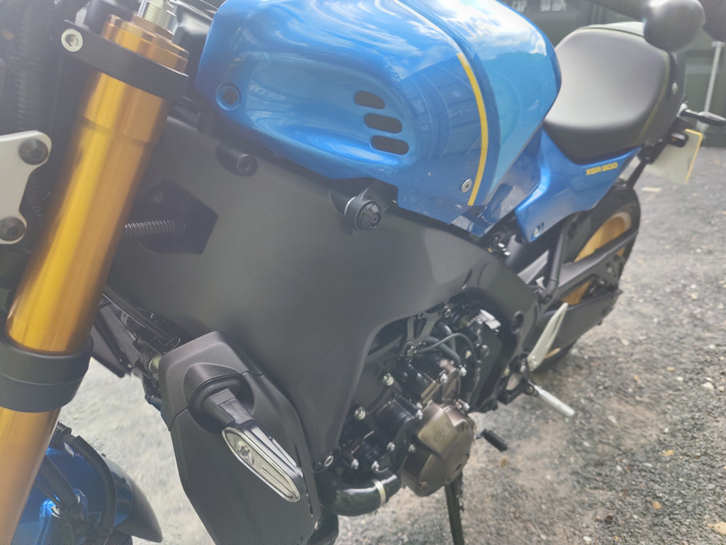 YAMAHA XSR 900 IN LEGEND BLUE image 19