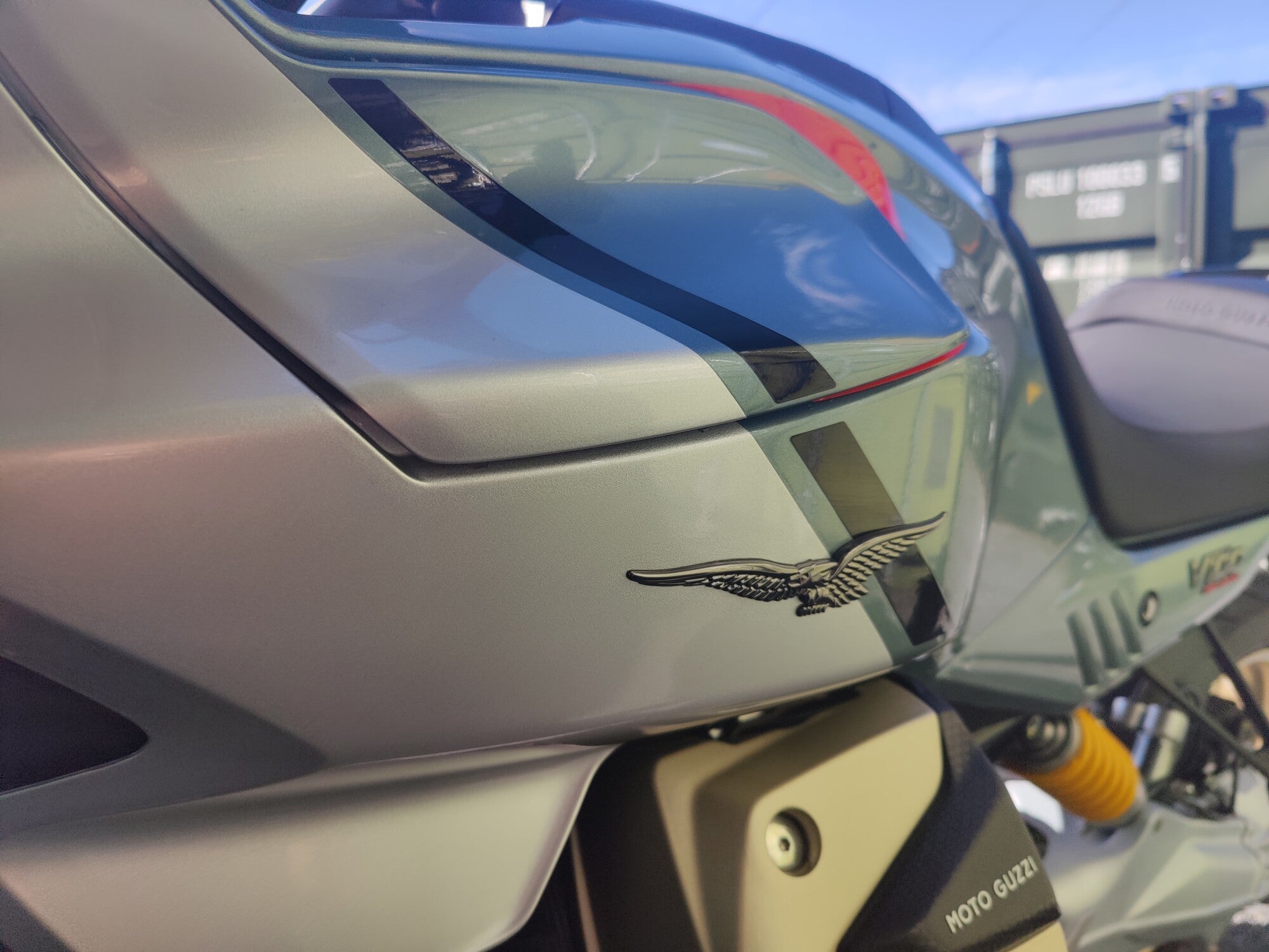 MOTO GUZZI V100S VERDE 2025 - EX DEMO image 18