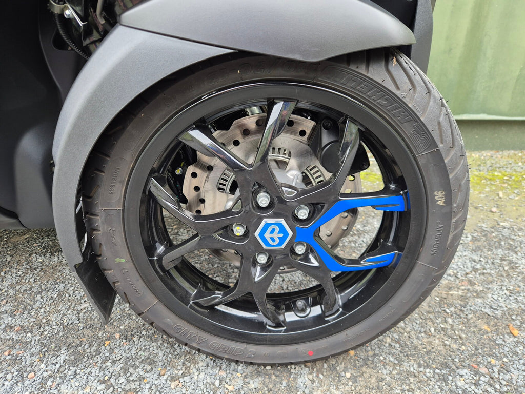 Piaggio MP3 310 Sport - 2025 image 22