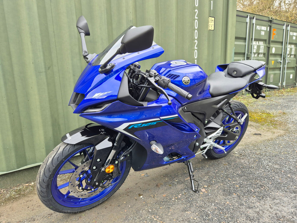 Yamaha R125 - In stock! image 6