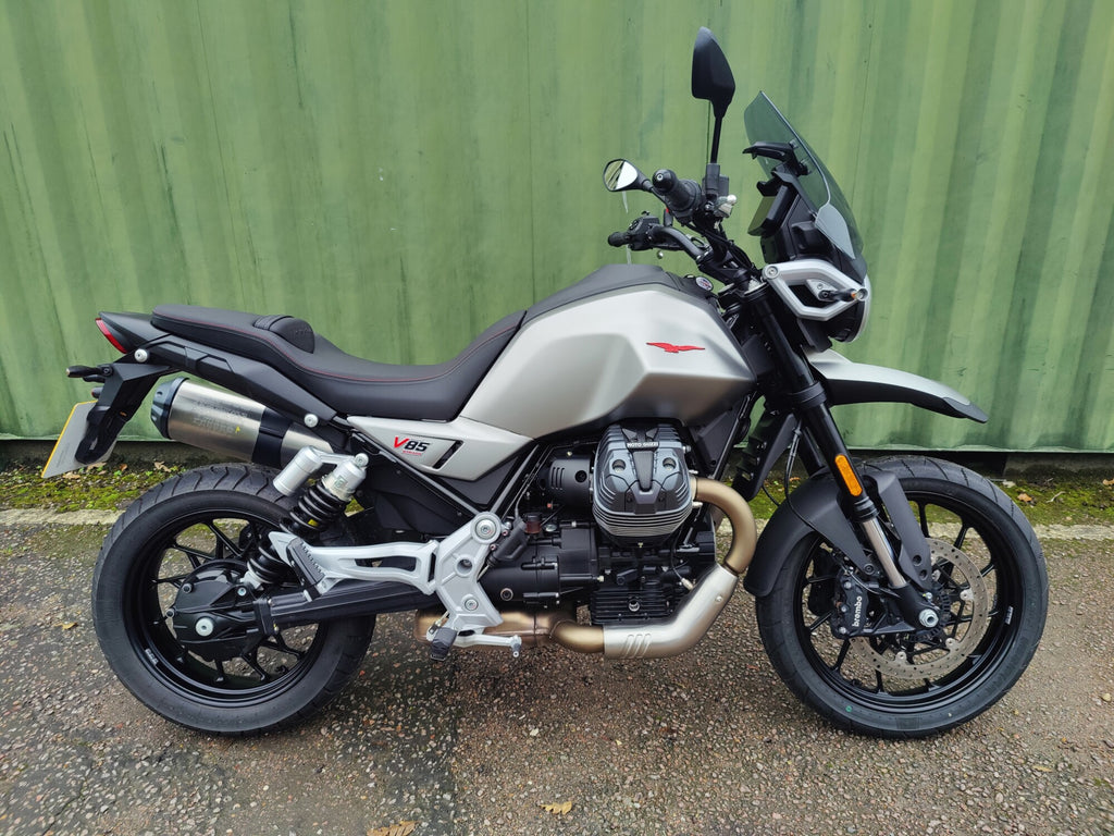 Moto Guzzi V85 Strada