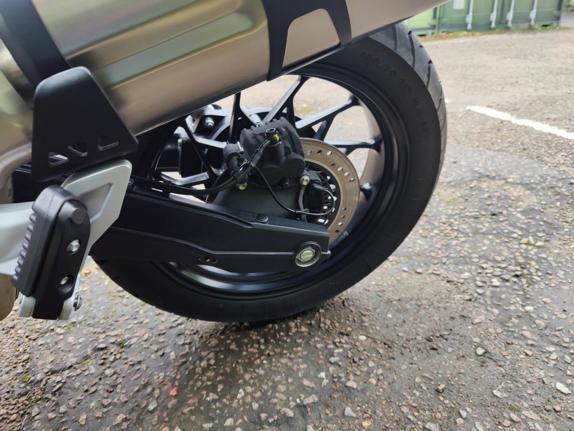 Moto Guzzi V85 Strada