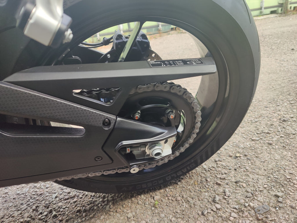 Aprilia Tuono 660 Factory 2025 - Ex Demo