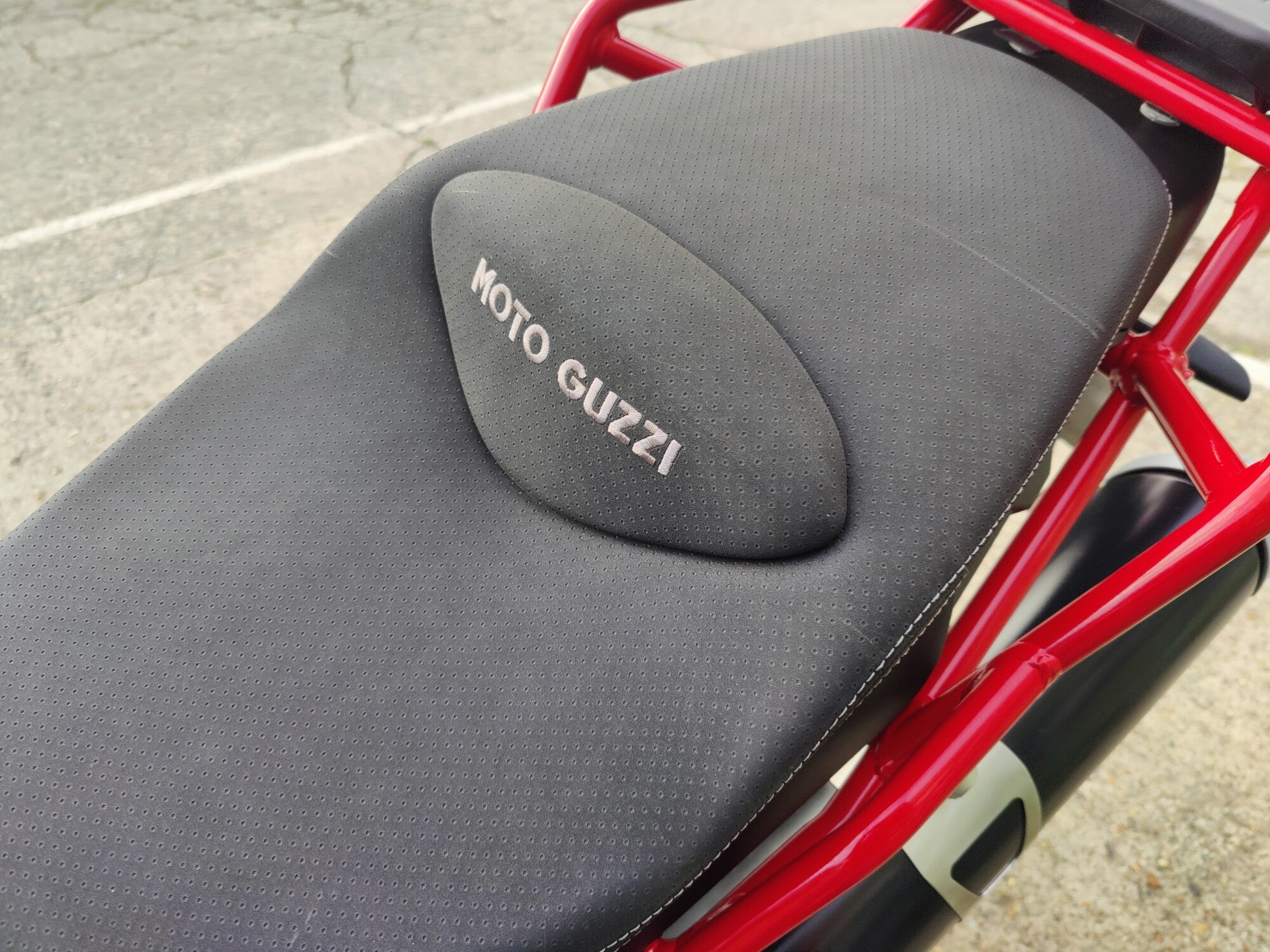 MOTO GUZZI V85TT EVOCATIVE - 2021