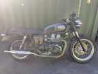 2006 Triumph Bonneville 790 in Black