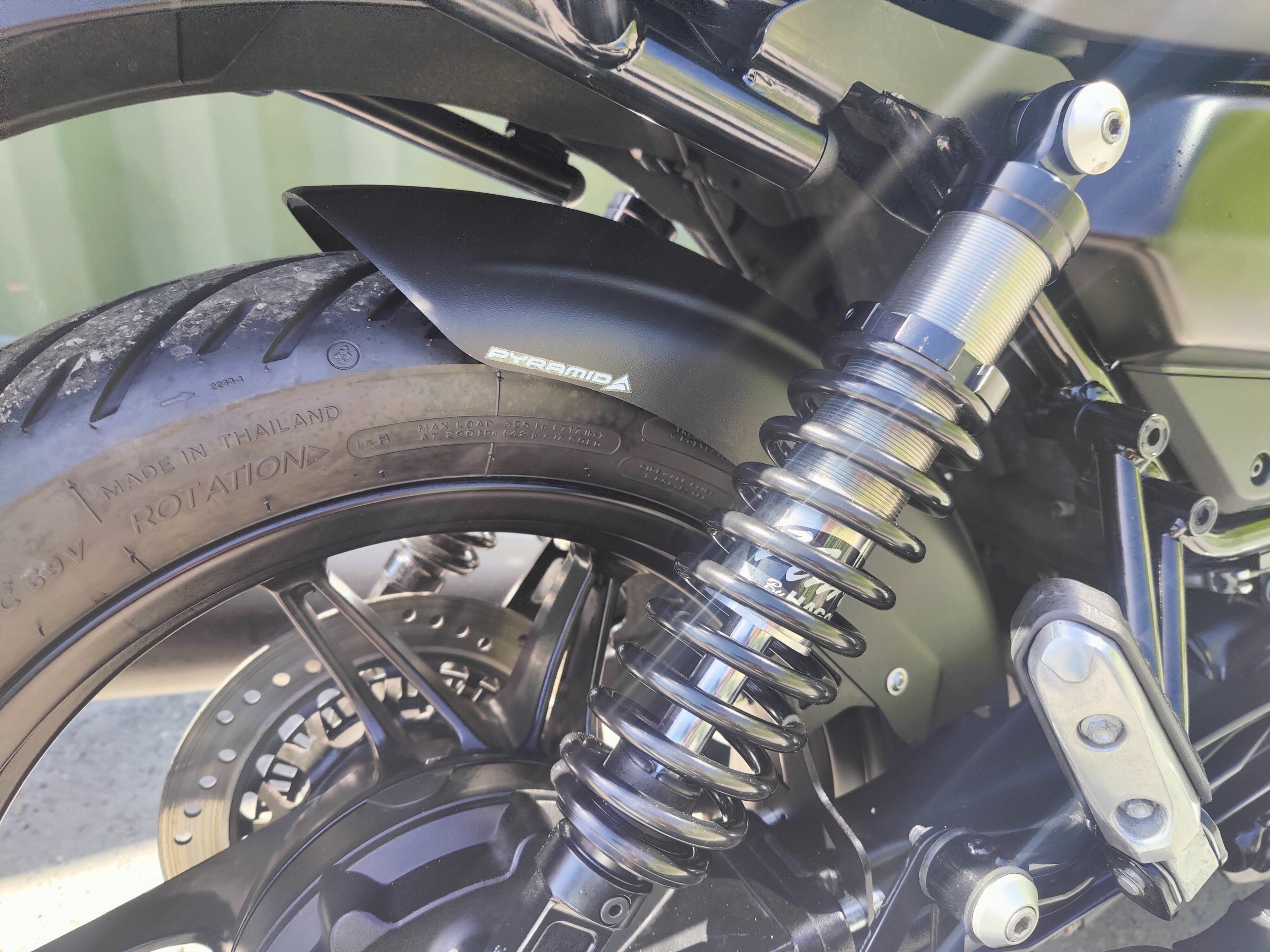 Moto Guzzi V7 Stone - 2022