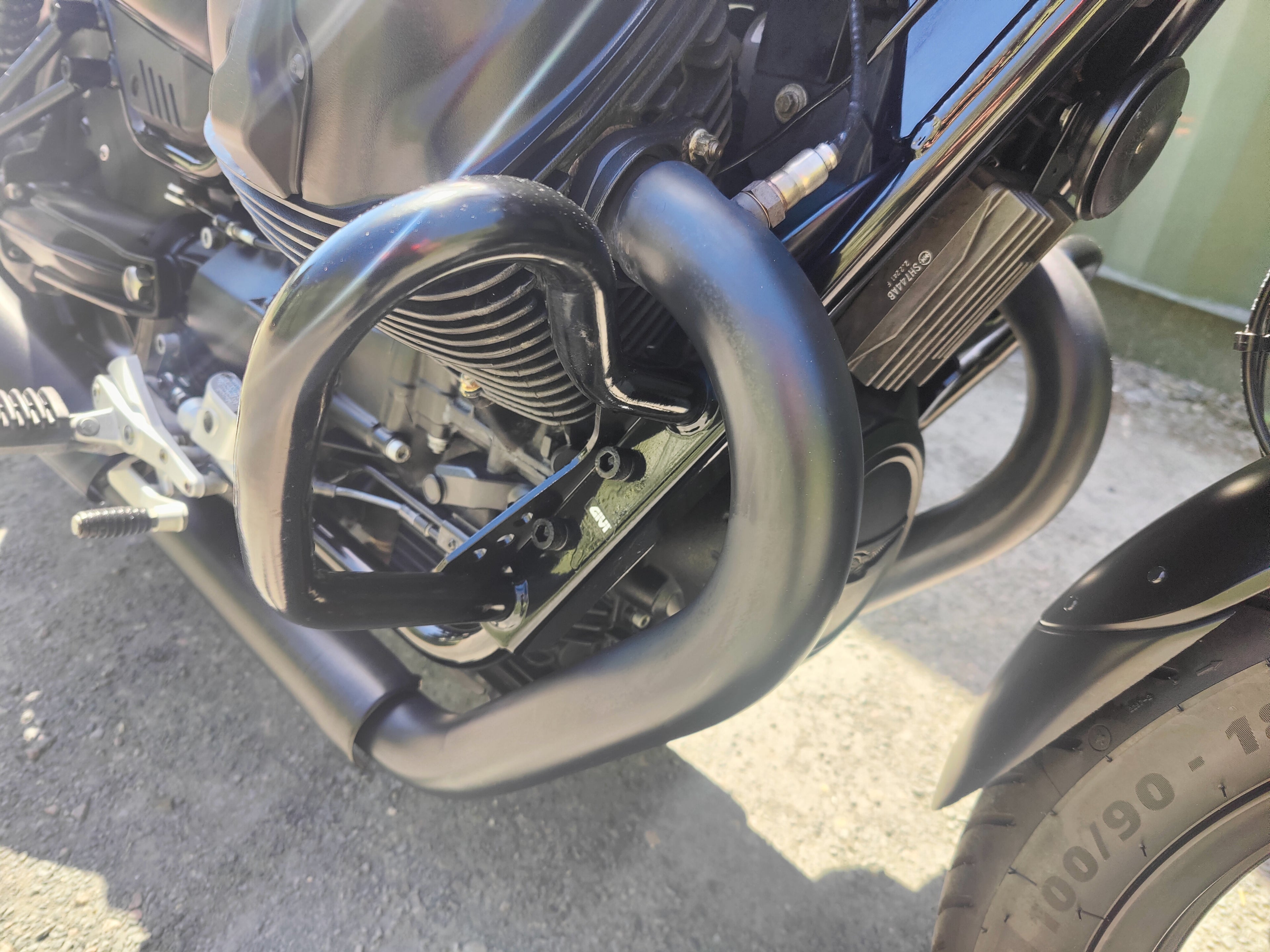 Moto Guzzi V7 Stone - 2022