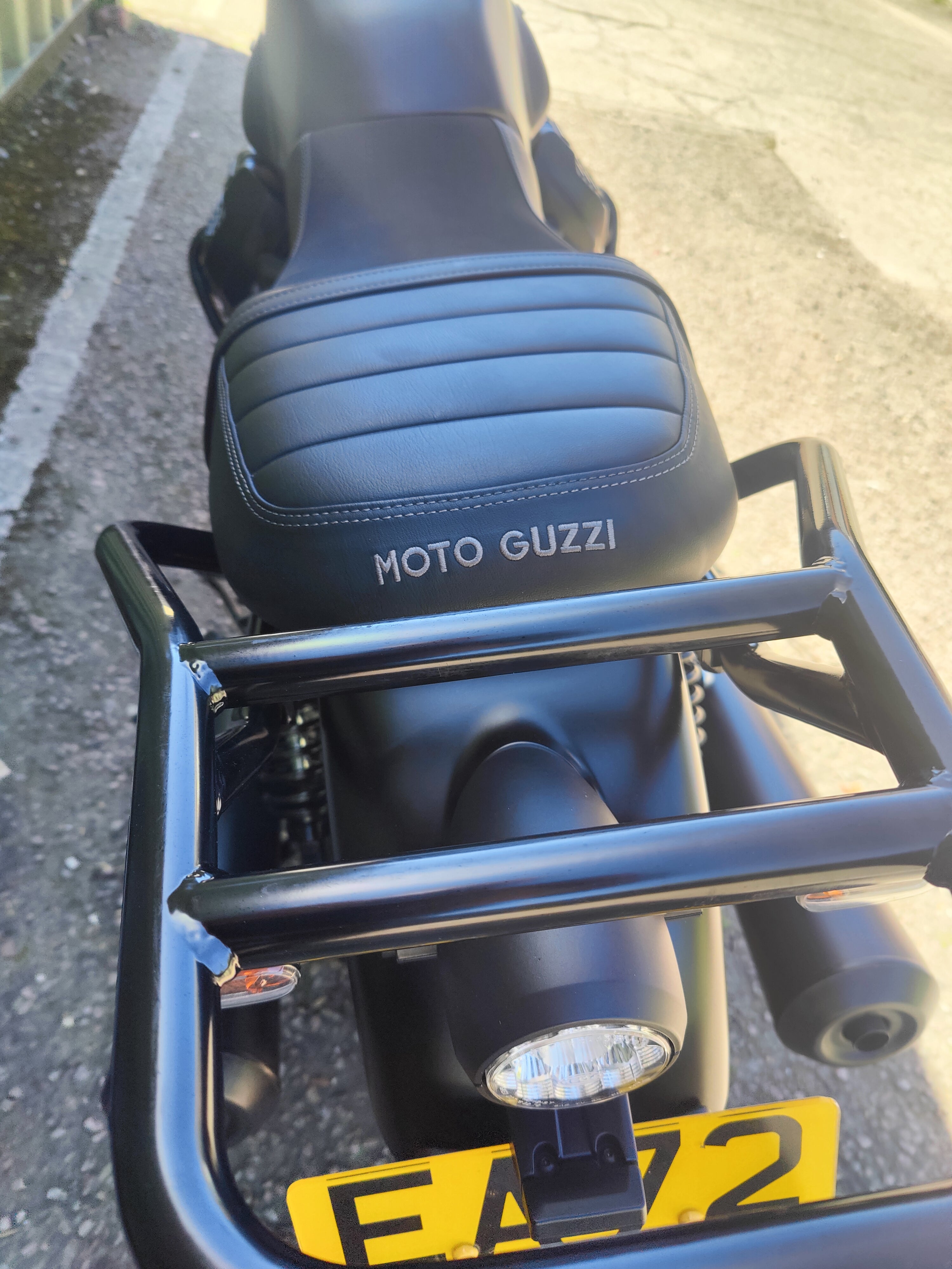Moto Guzzi V7 Stone - 2022