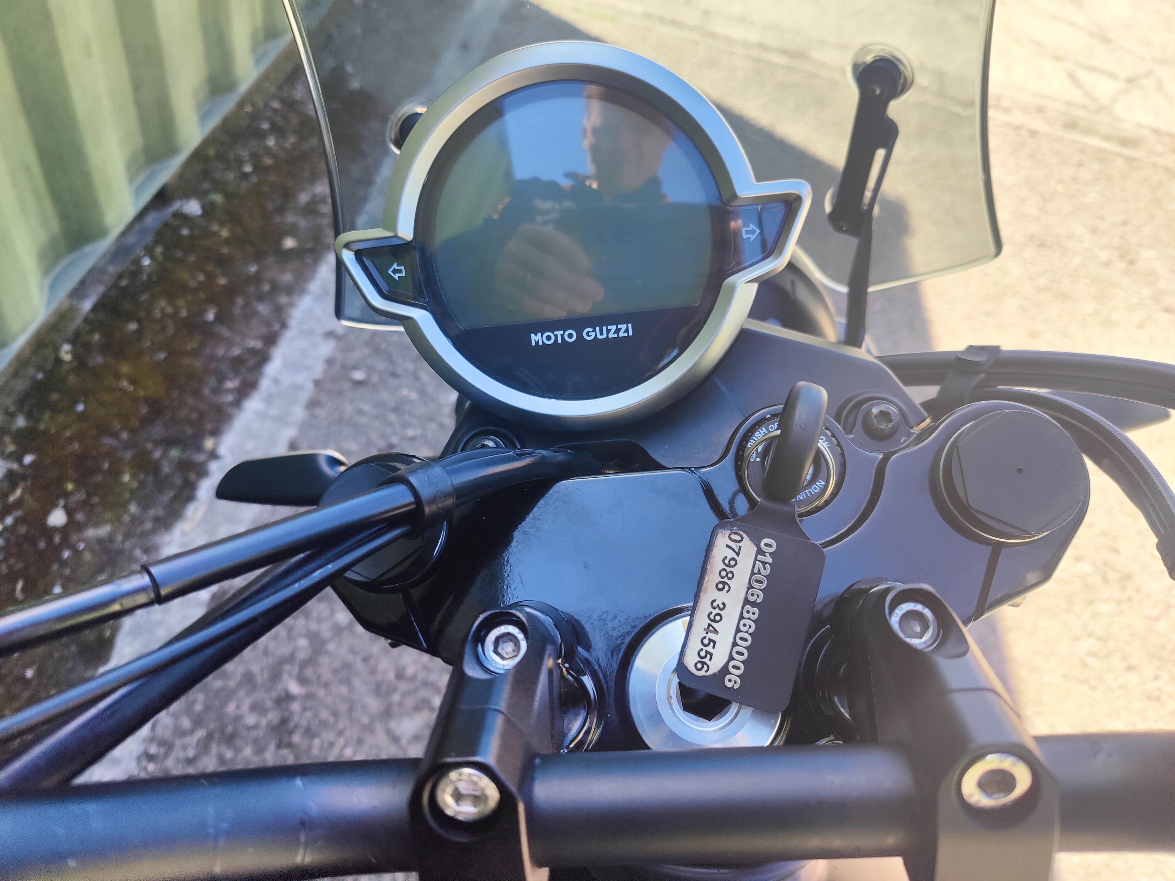 Moto Guzzi V7 Stone - 2022