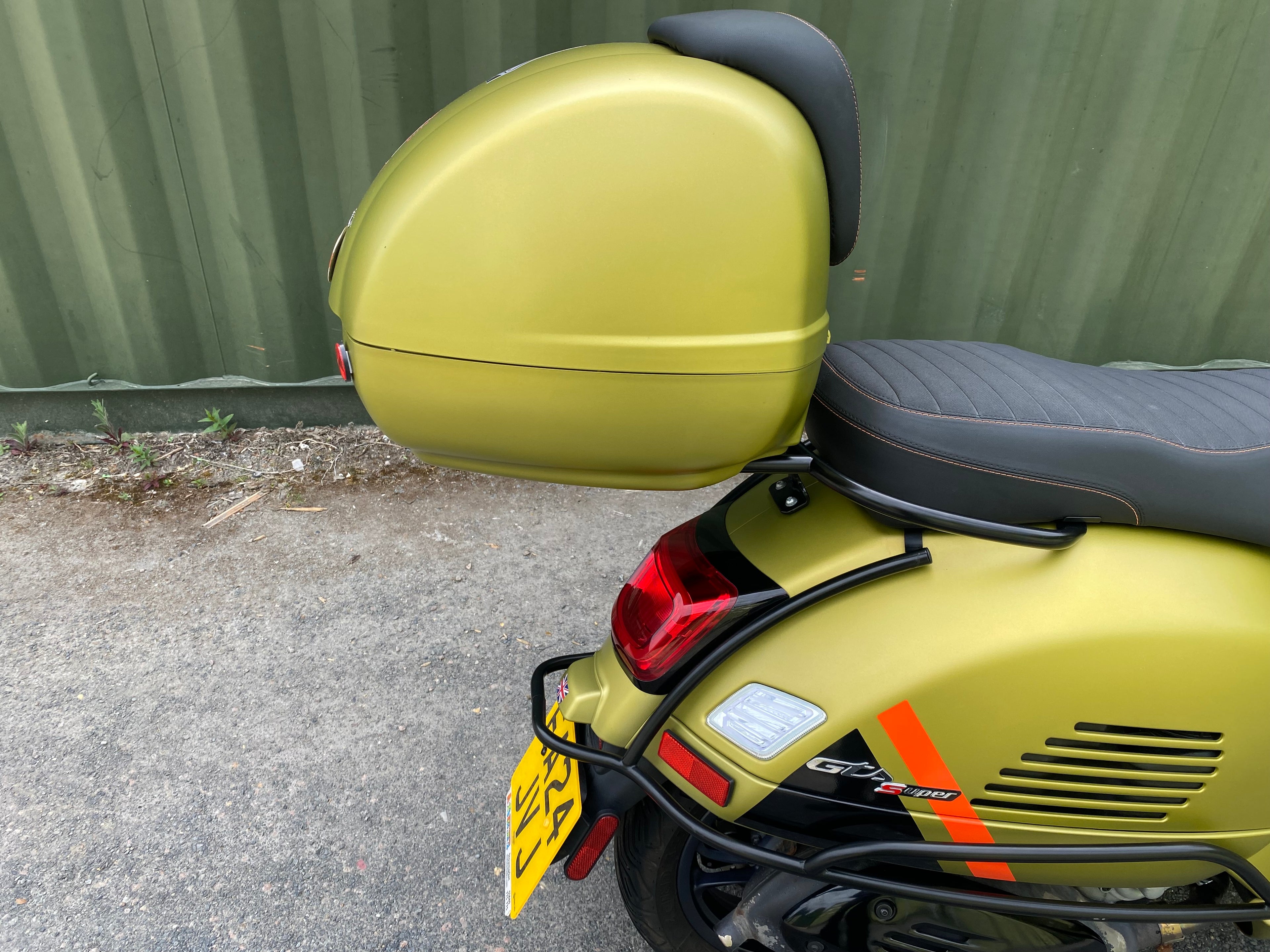 Vespa GTS 300 Supersport Verde - 2024