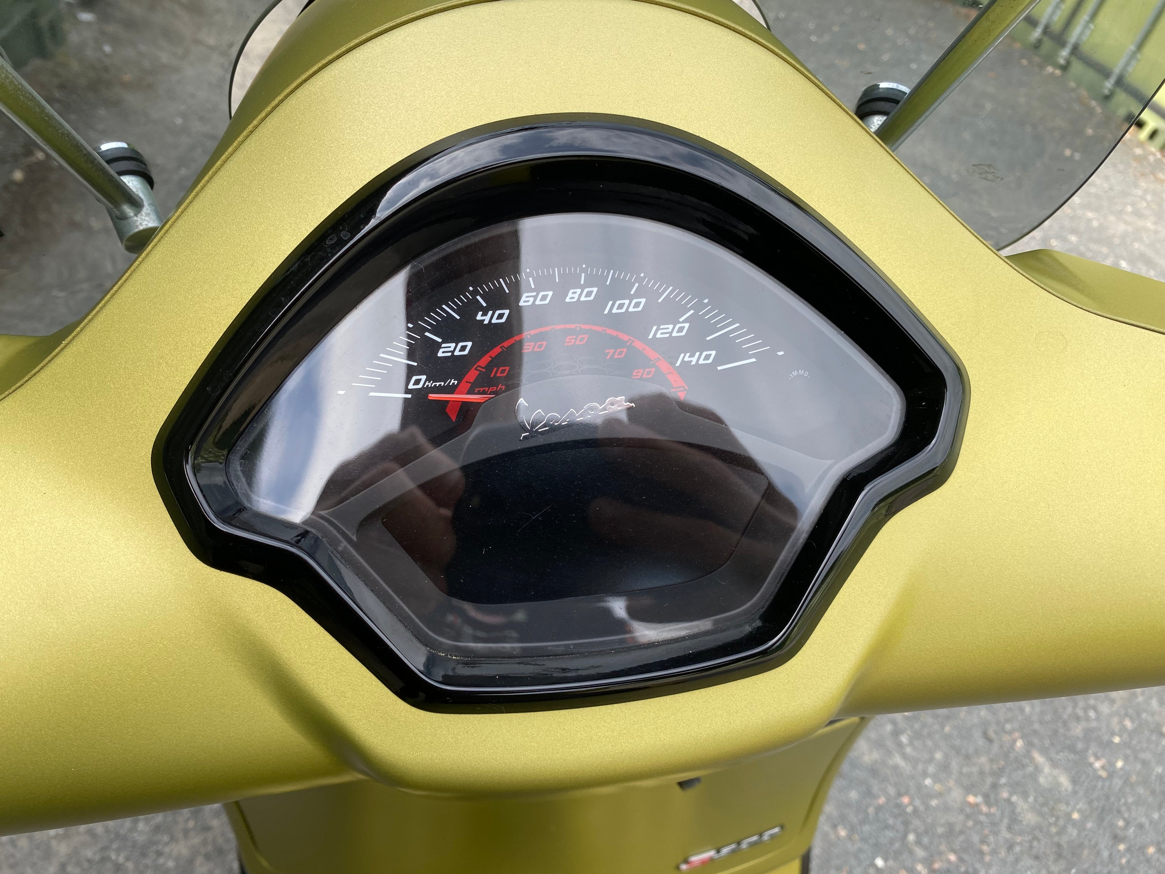 Vespa GTS 300 Supersport Verde - 2024