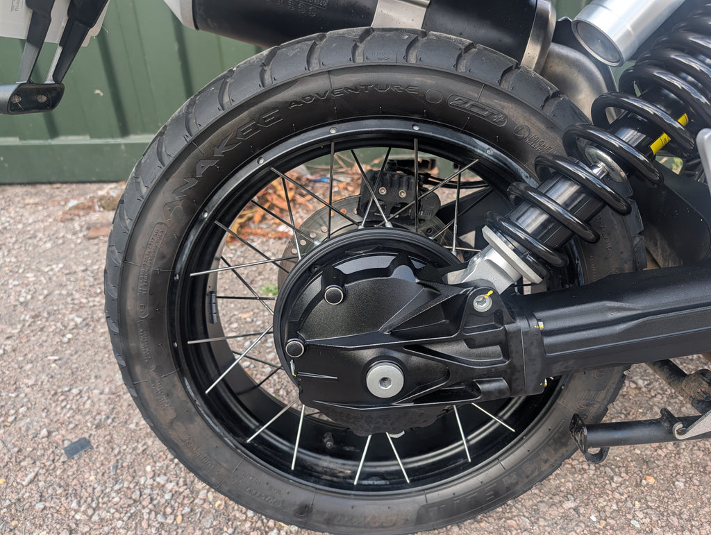 Moto Guzzi V85TT - 2024