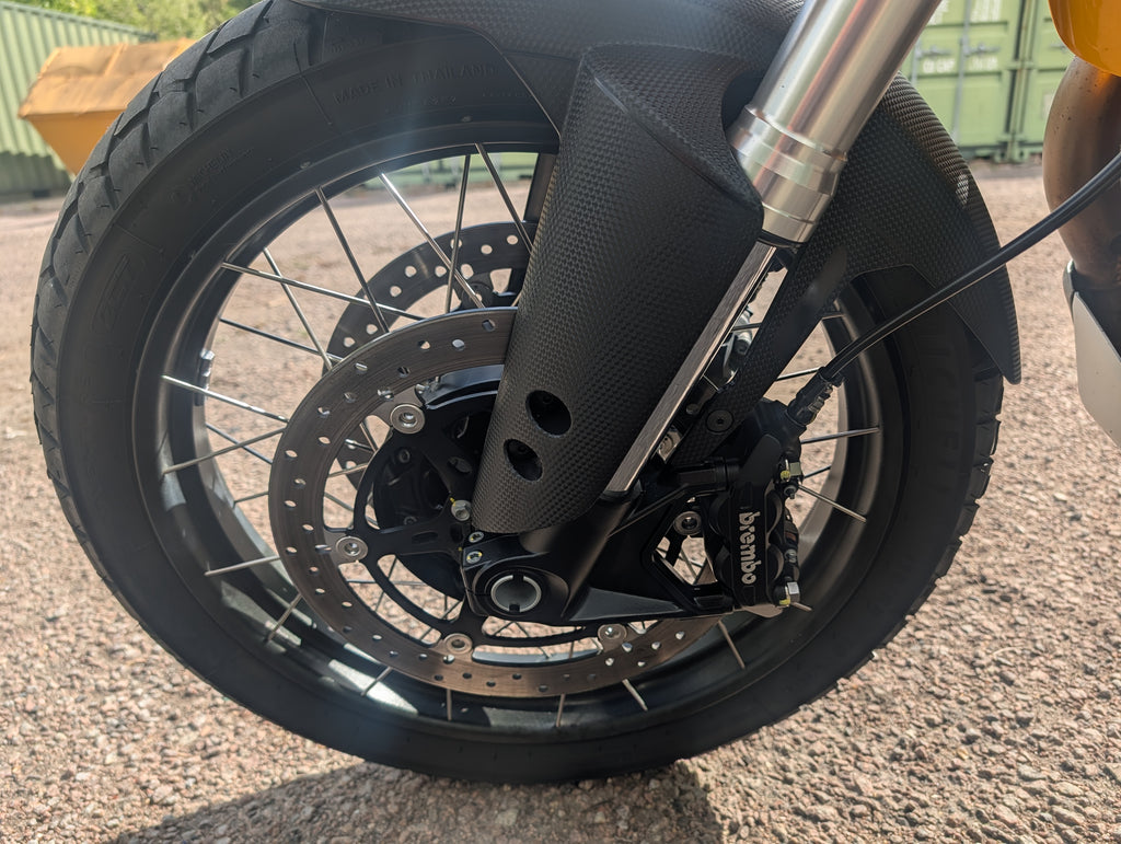 Moto Guzzi V85TT - 2024