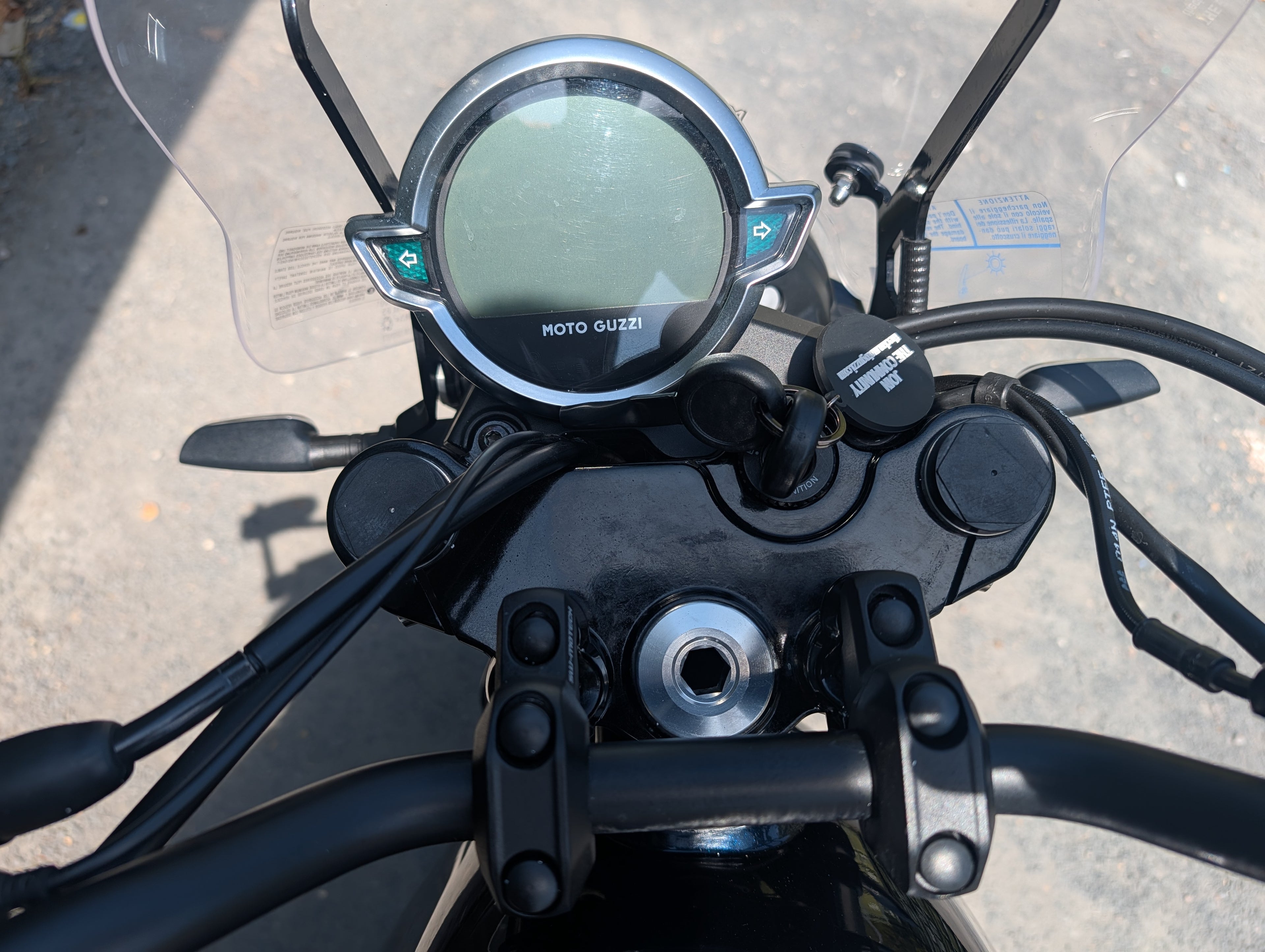 Moto Guzzi V7 Stone - 2024