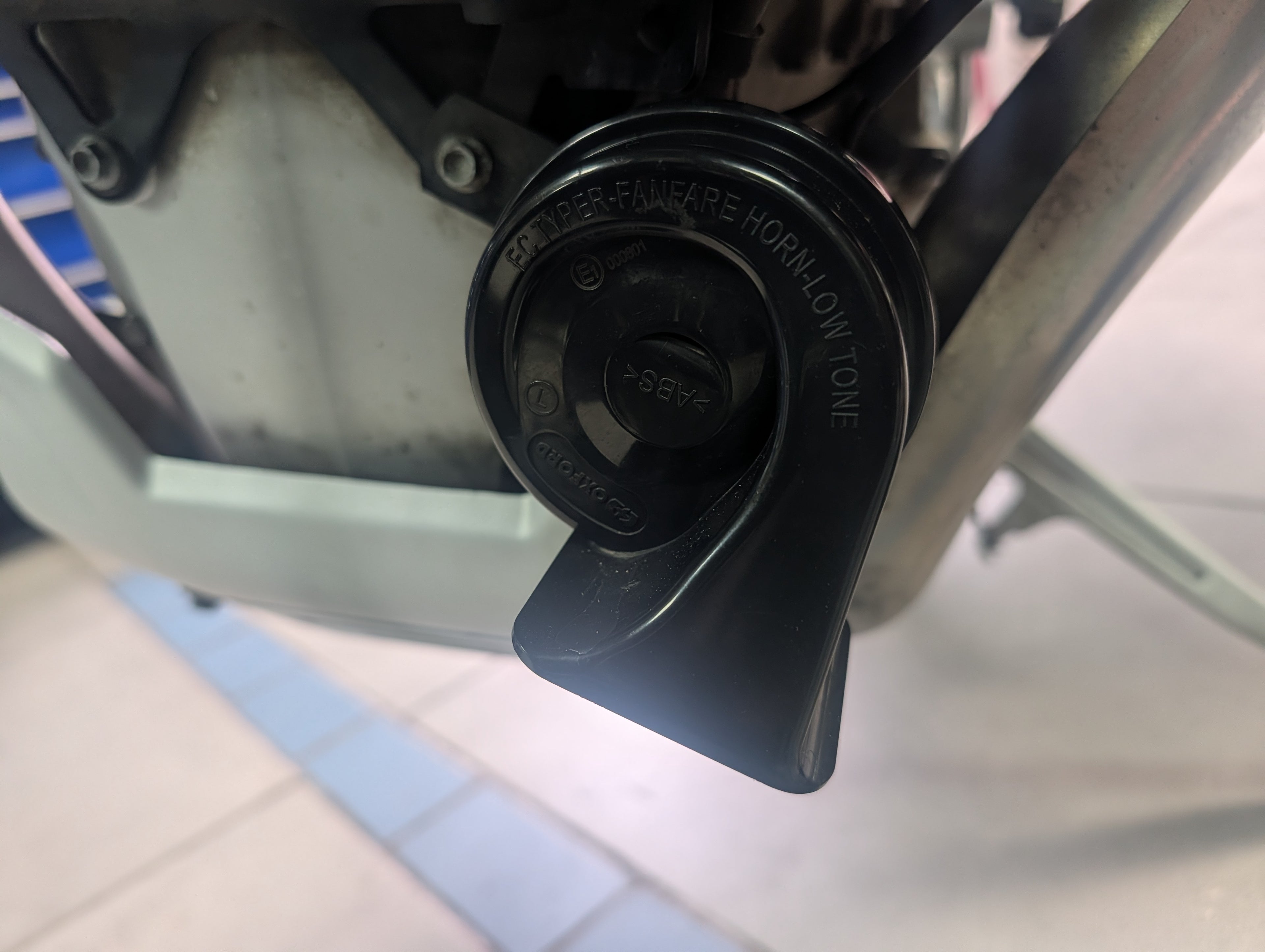 2025 Moto Guzzi Stelvio PFF Nero Volcano