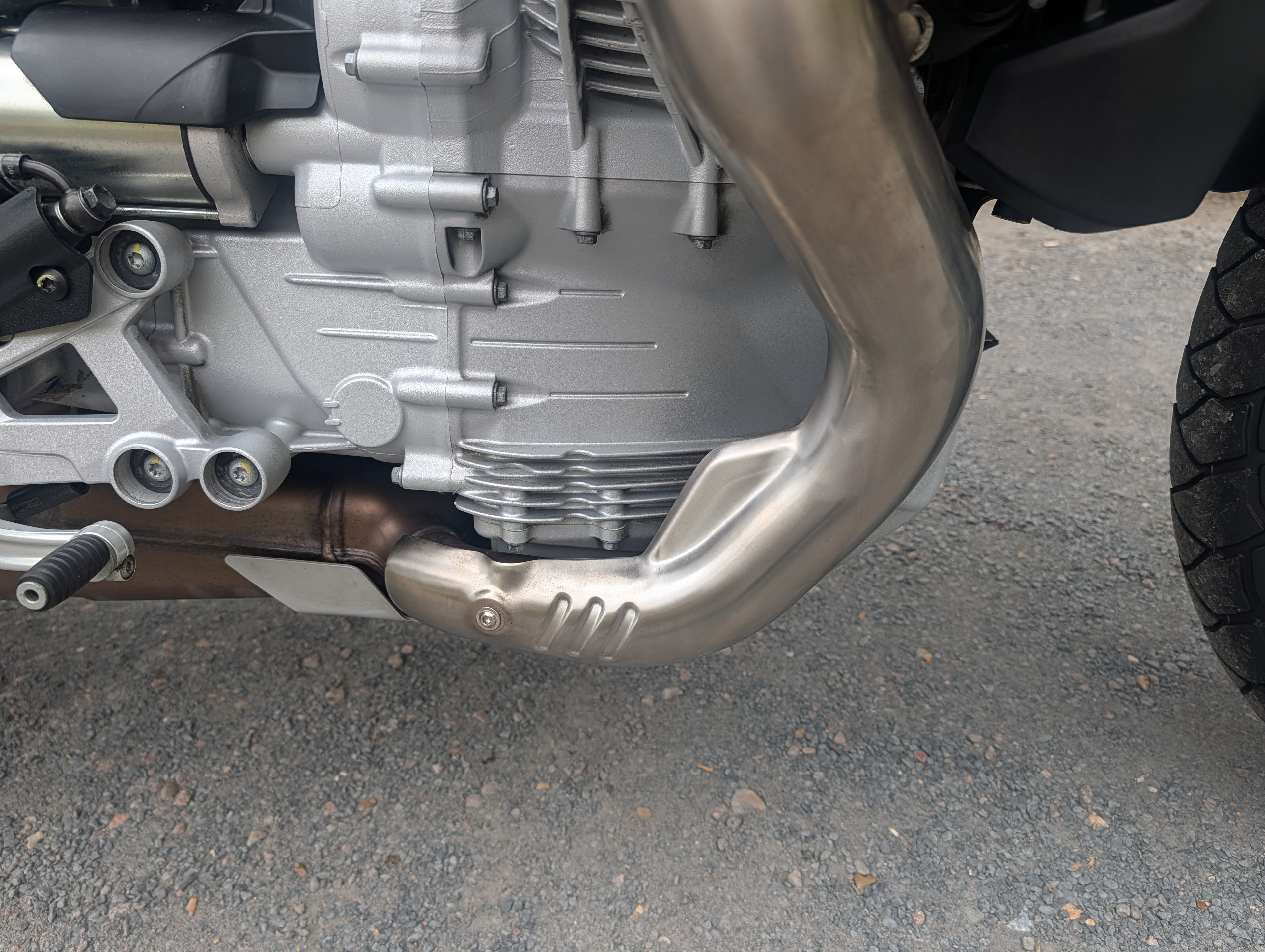 2025 Moto Guzzi Stelvio PFF Nero Volcano
