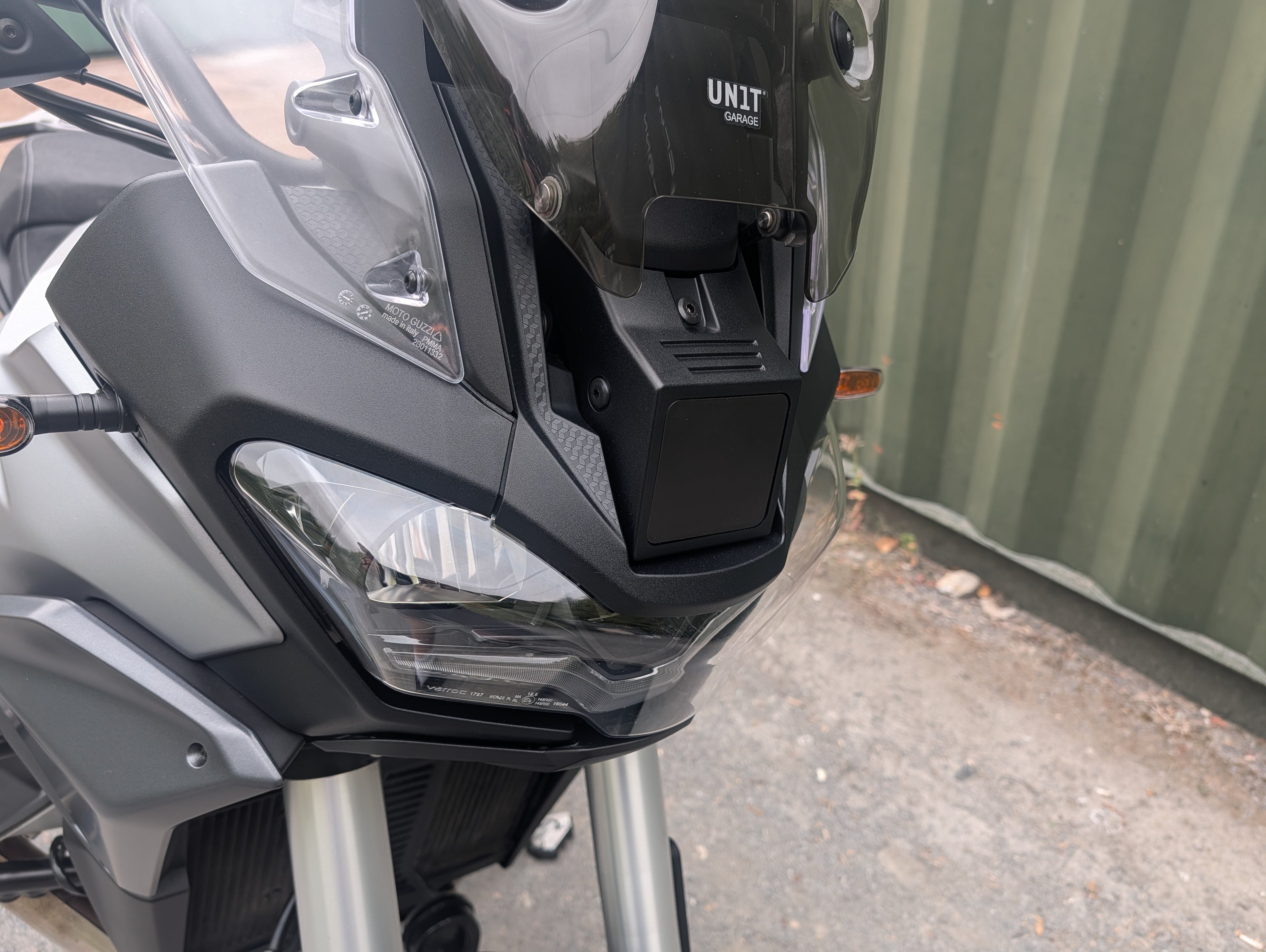 2025 Moto Guzzi Stelvio PFF Nero Volcano