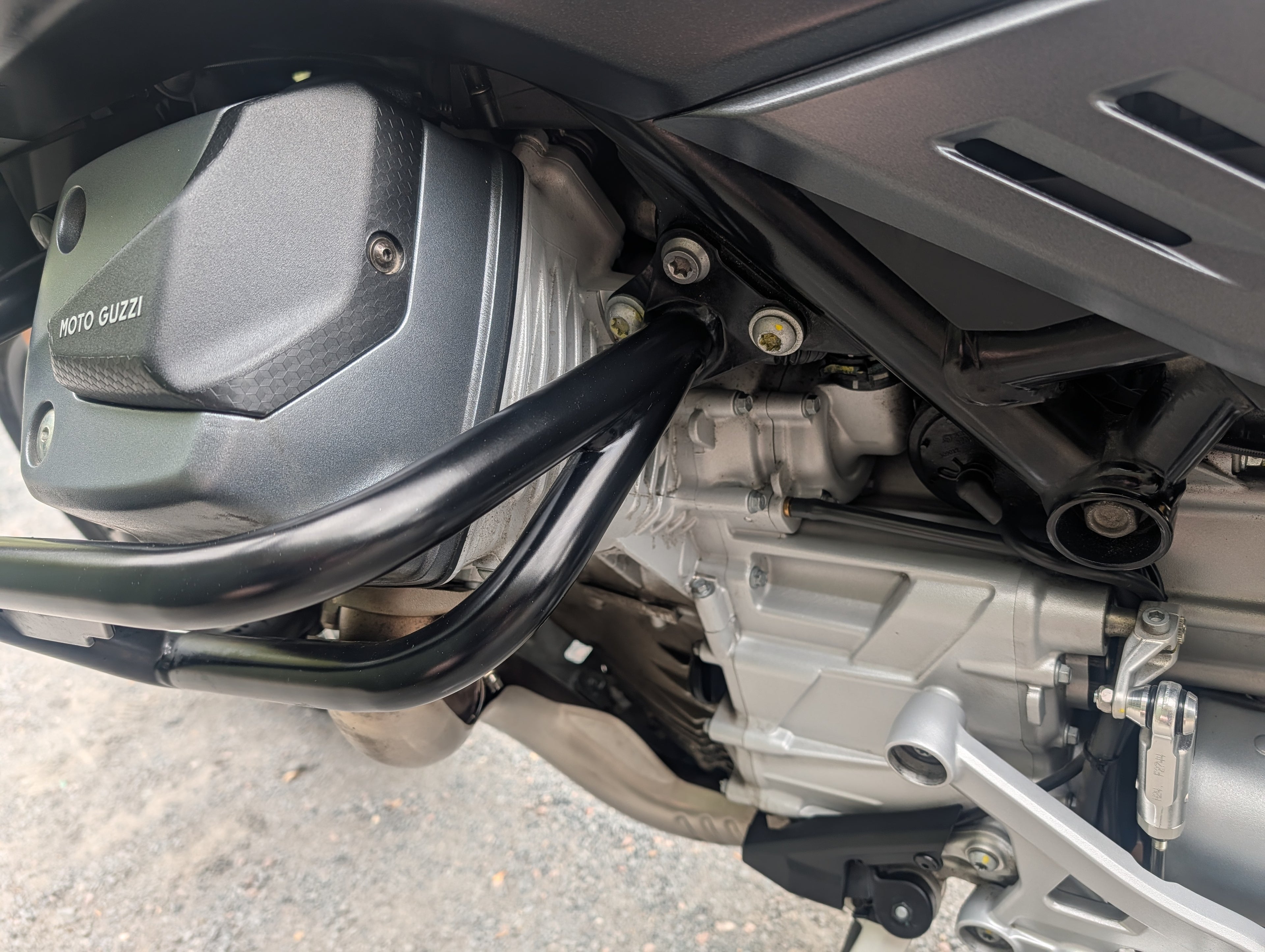 2025 Moto Guzzi Stelvio PFF Nero Volcano