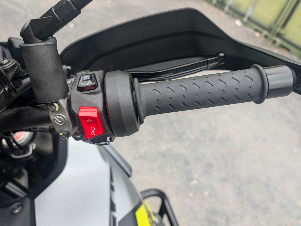 2025 Moto Guzzi Stelvio PFF Nero Volcano