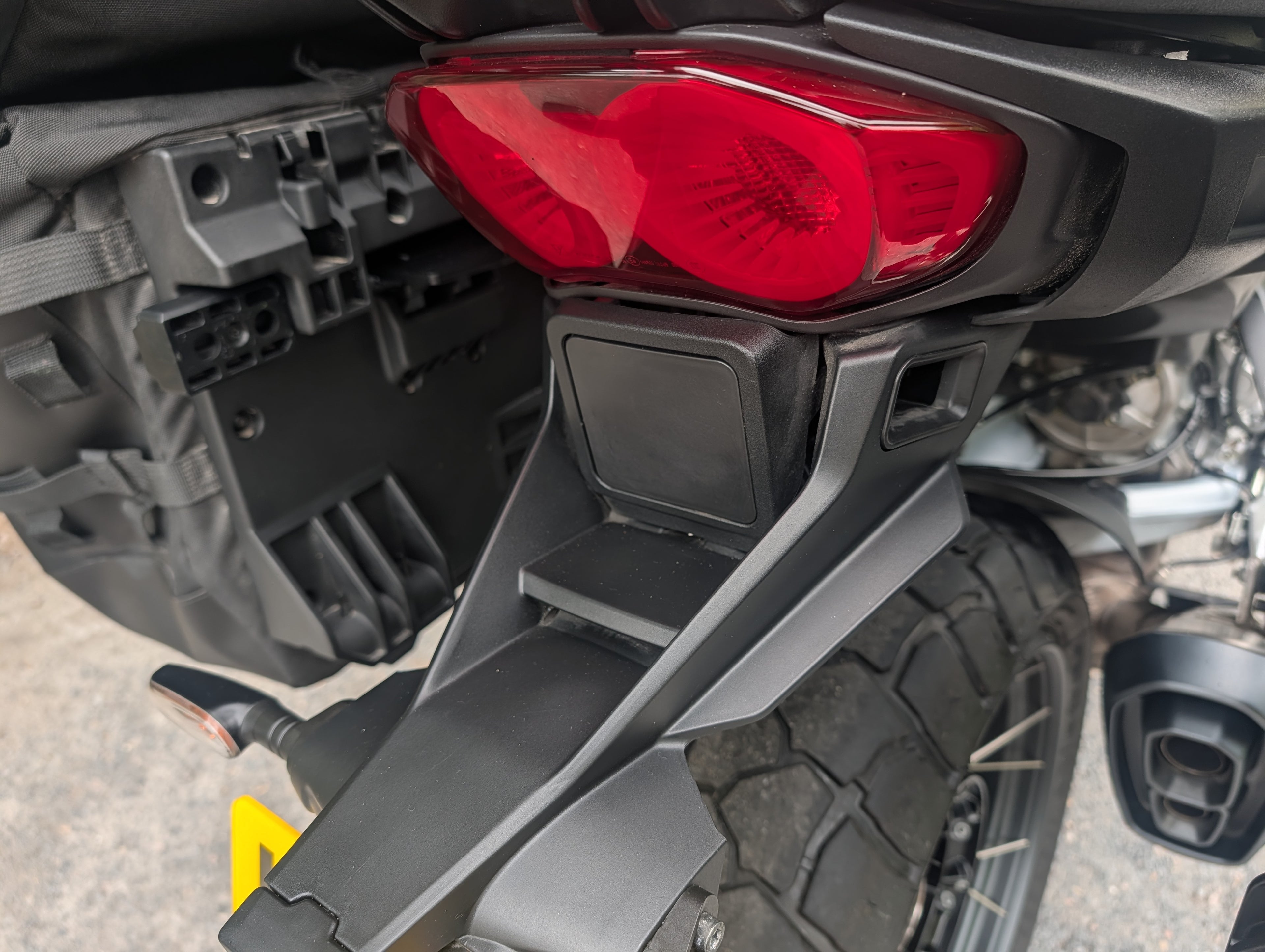 2025 Moto Guzzi Stelvio PFF Nero Volcano
