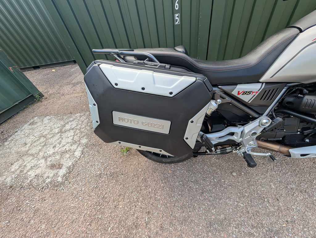 Moto Guzzi V85TT Travel - 2022