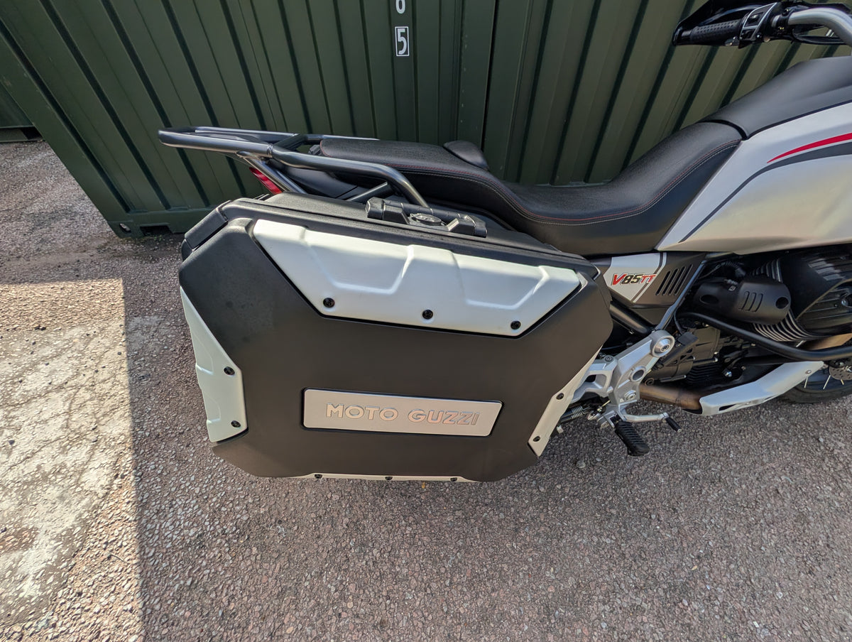 Moto Guzzi V85TT Travel - 2022