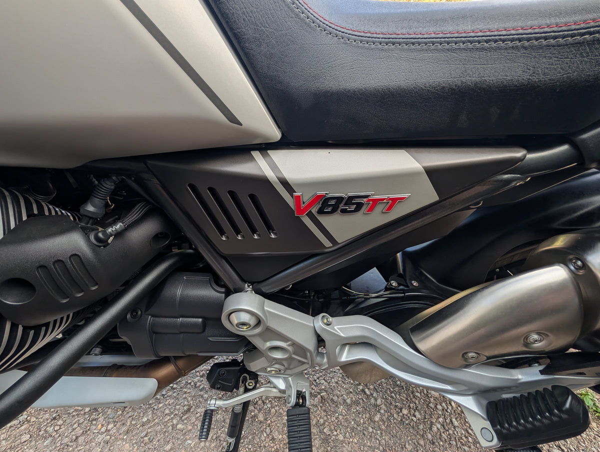 Moto Guzzi V85TT Travel - 2022