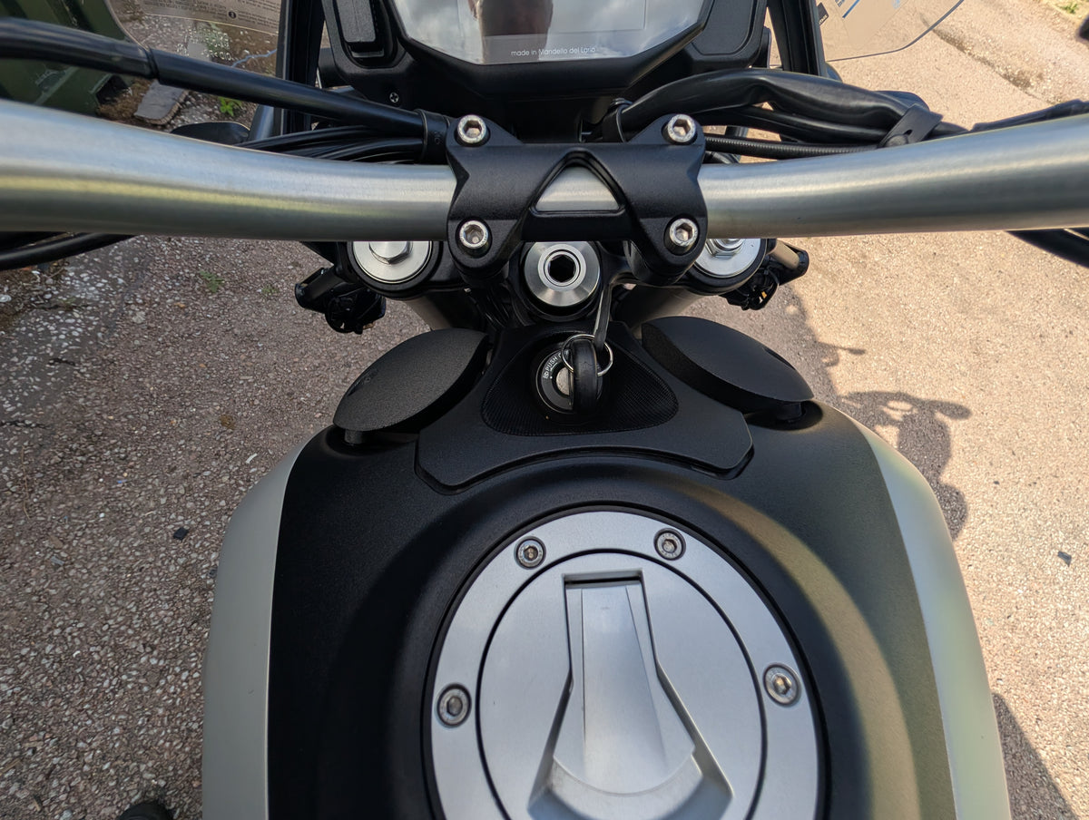 Moto Guzzi V85TT Travel - 2022