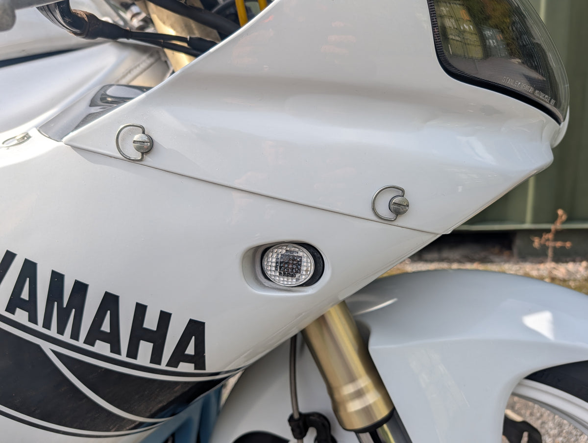 Yamaha R1 - 1999