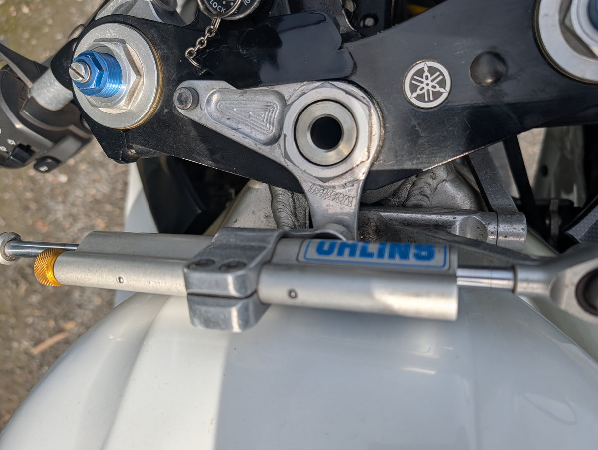 Yamaha R1 - 1999
