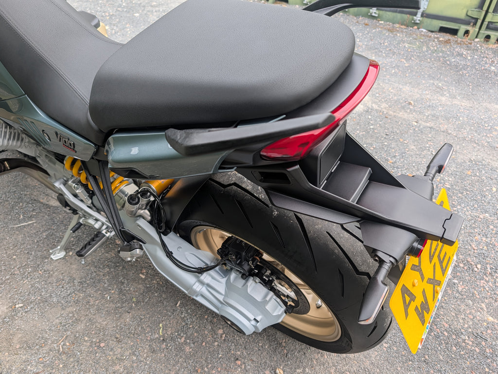 Moto Guzzi V100S - 2026