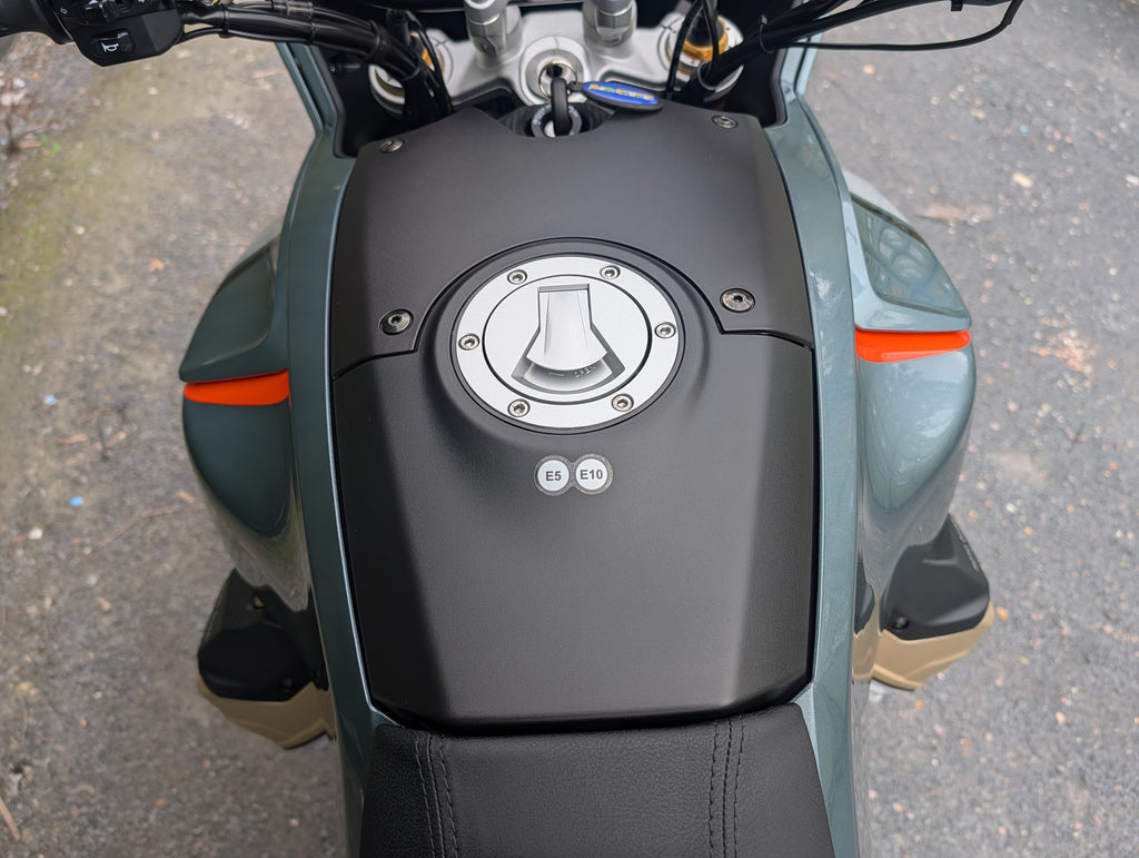 Moto Guzzi V100S - 2026