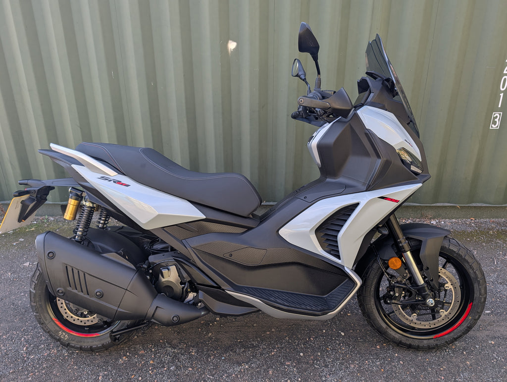 Aprilia SRGT 400 - 2026