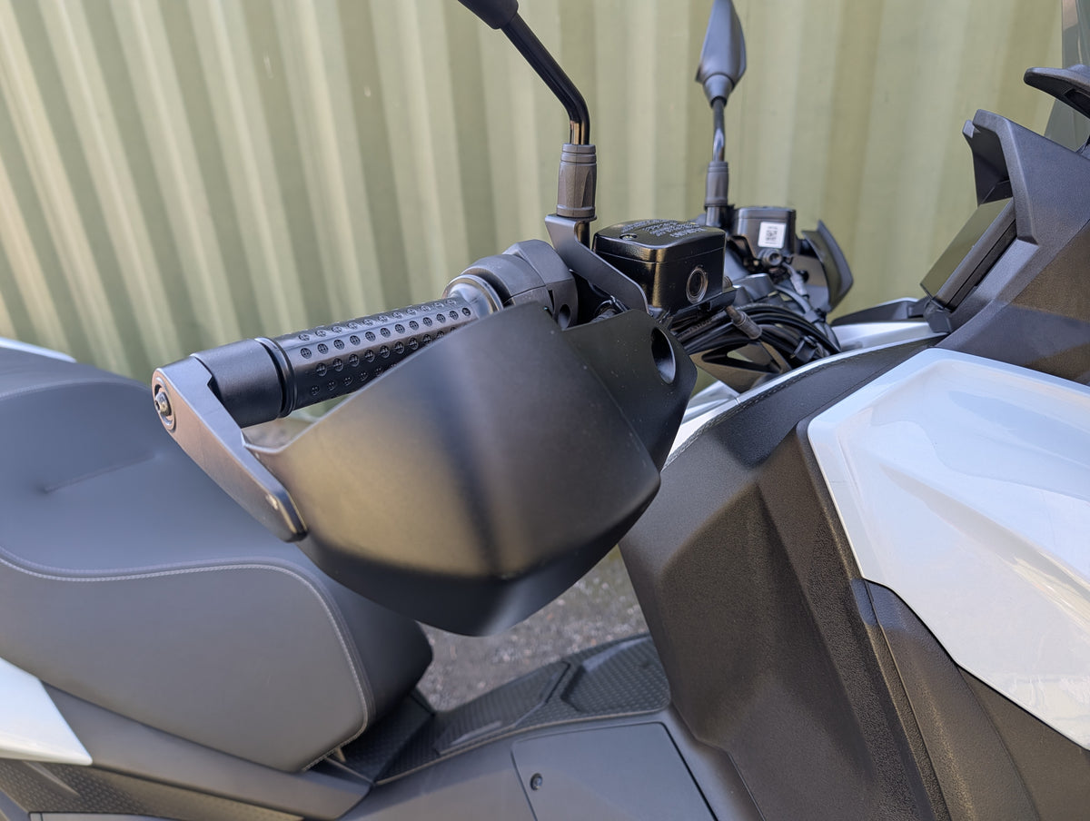 Aprilia SRGT 400 - 2026