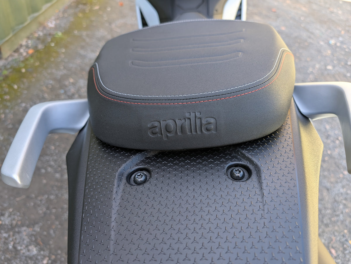 Aprilia SRGT 400 - 2026