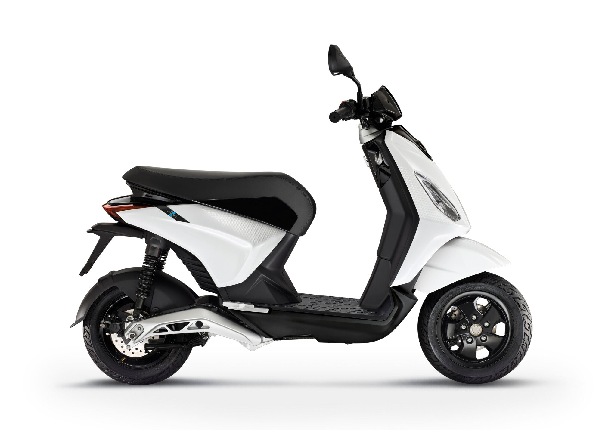 Piaggio 1 Active In Forever White