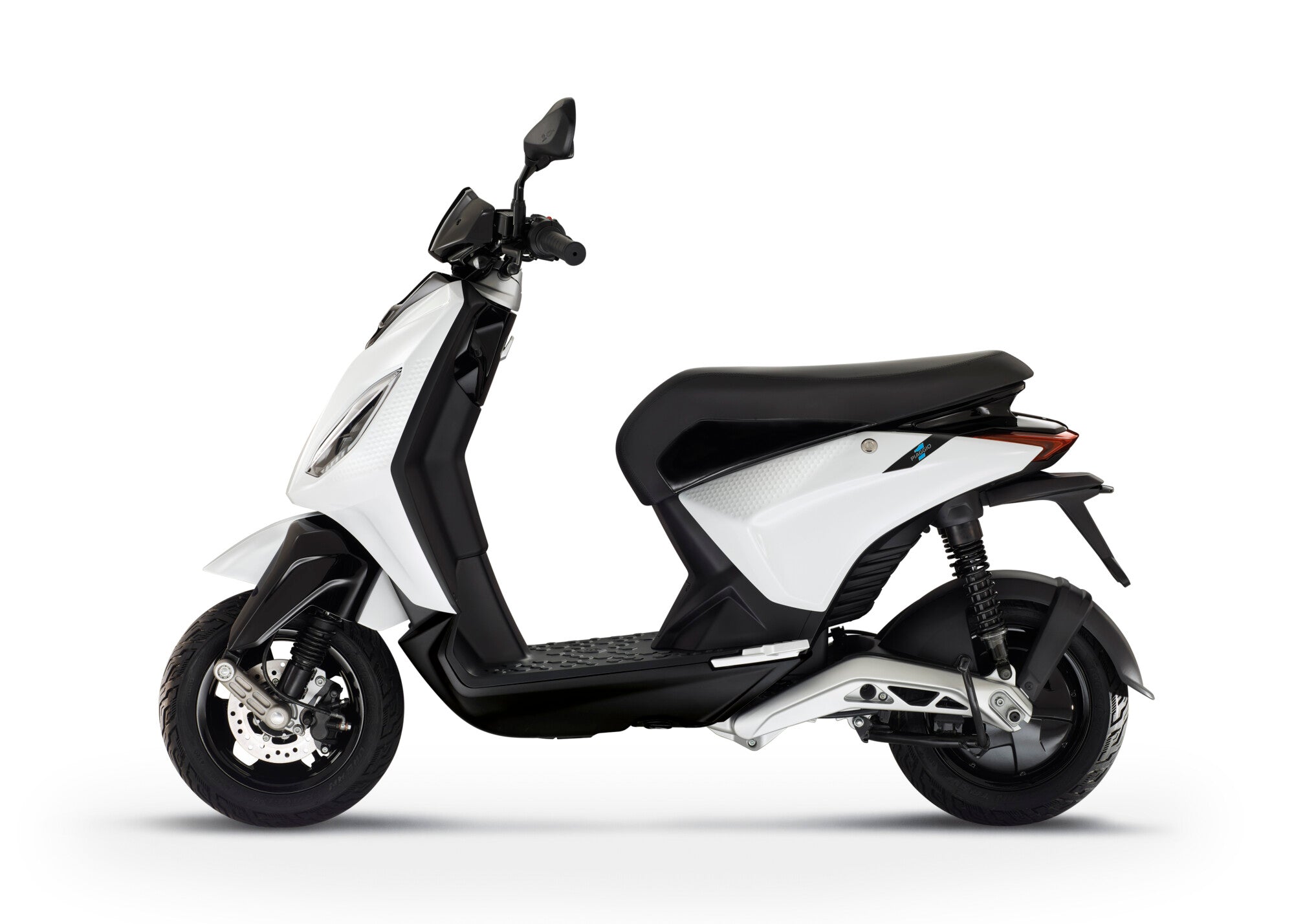 Piaggio 1 Active In Forever White