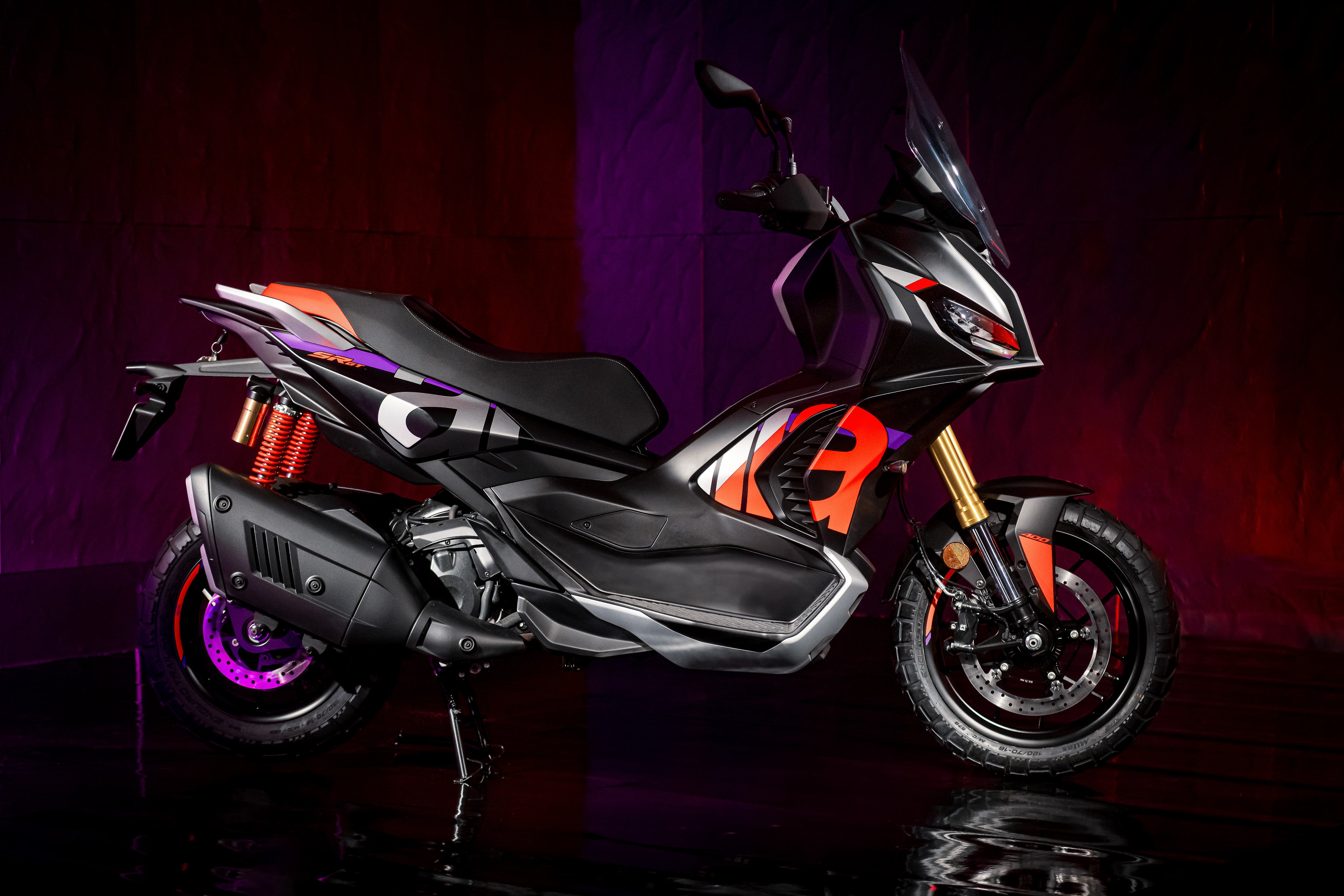 Aprilia SRGT 400 Rally Replica