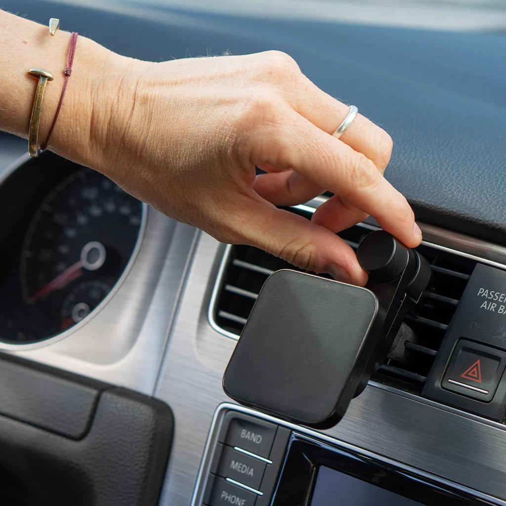 Peak Design Car Vent Phone Mount - Wireless Charging Option Available