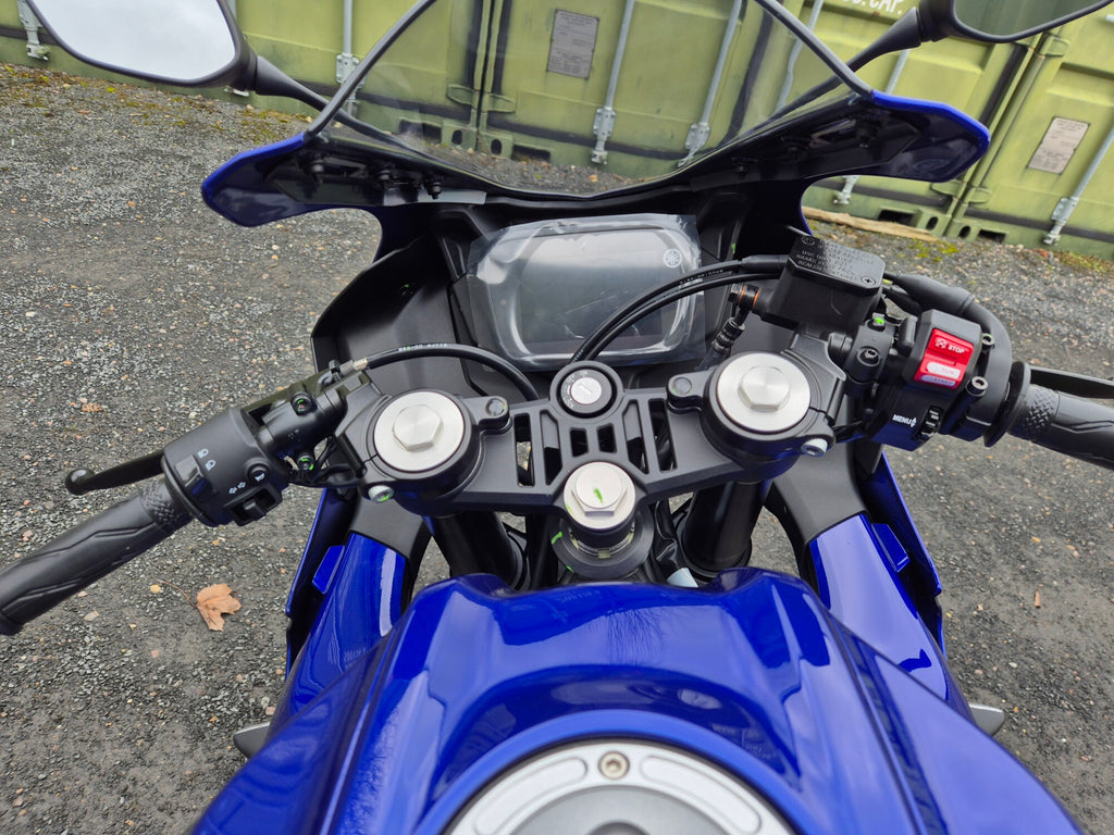 Yamaha R125 - In stock! image 20