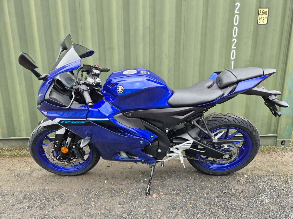 Yamaha R125 - In stock! image 5
