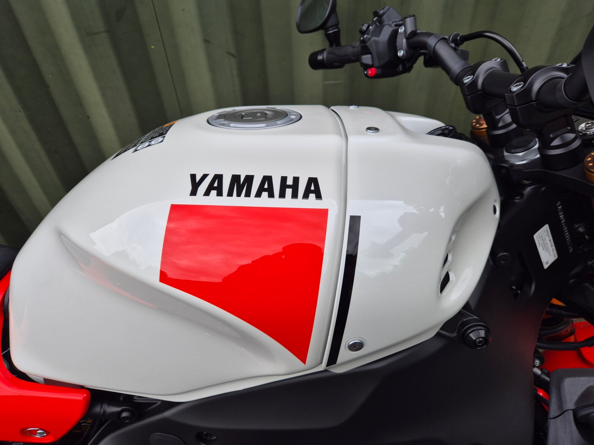 Yamaha XSR900 image 13