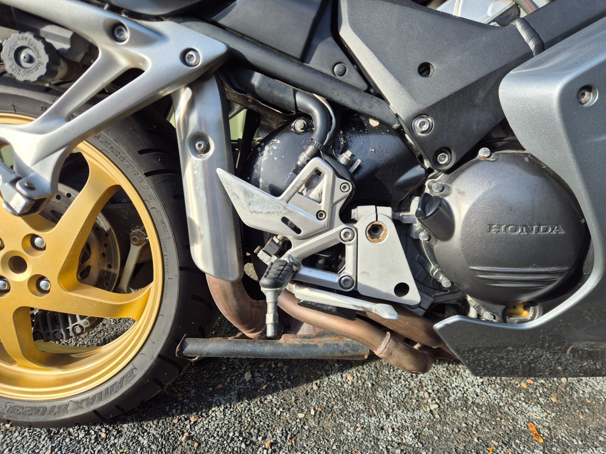 Honda VFR 800 image 19