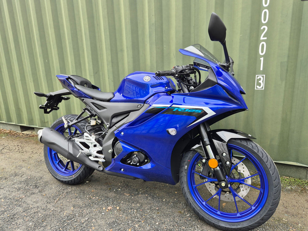Yamaha R125 - In stock! image 3