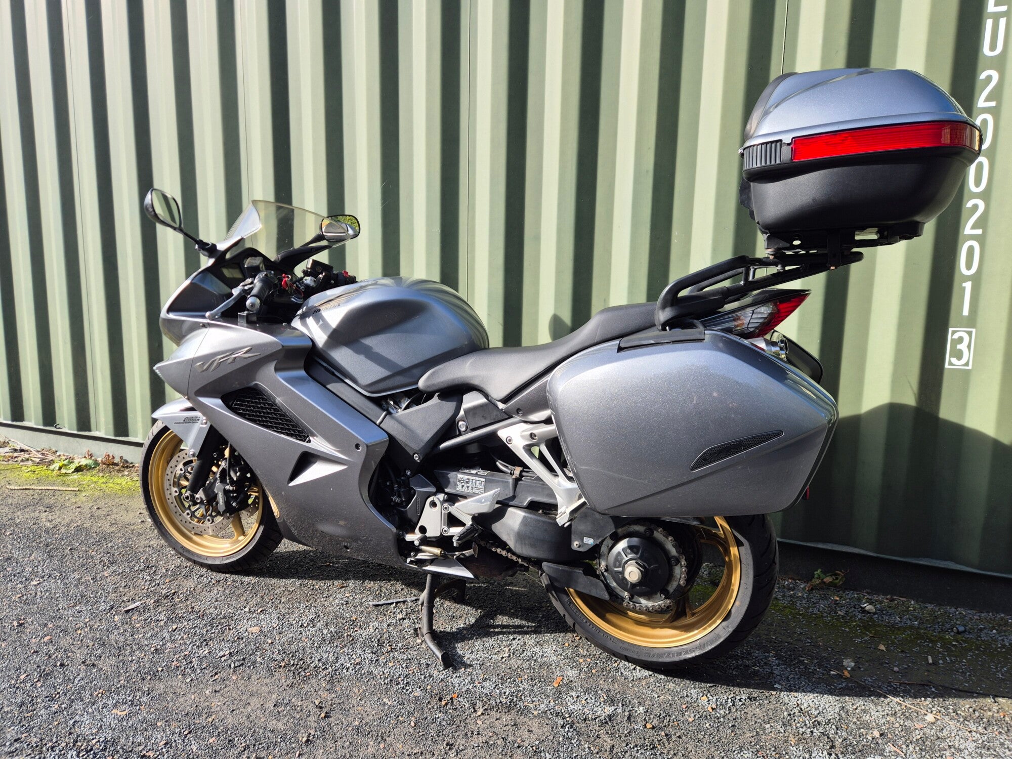 Honda VFR 800 image 8