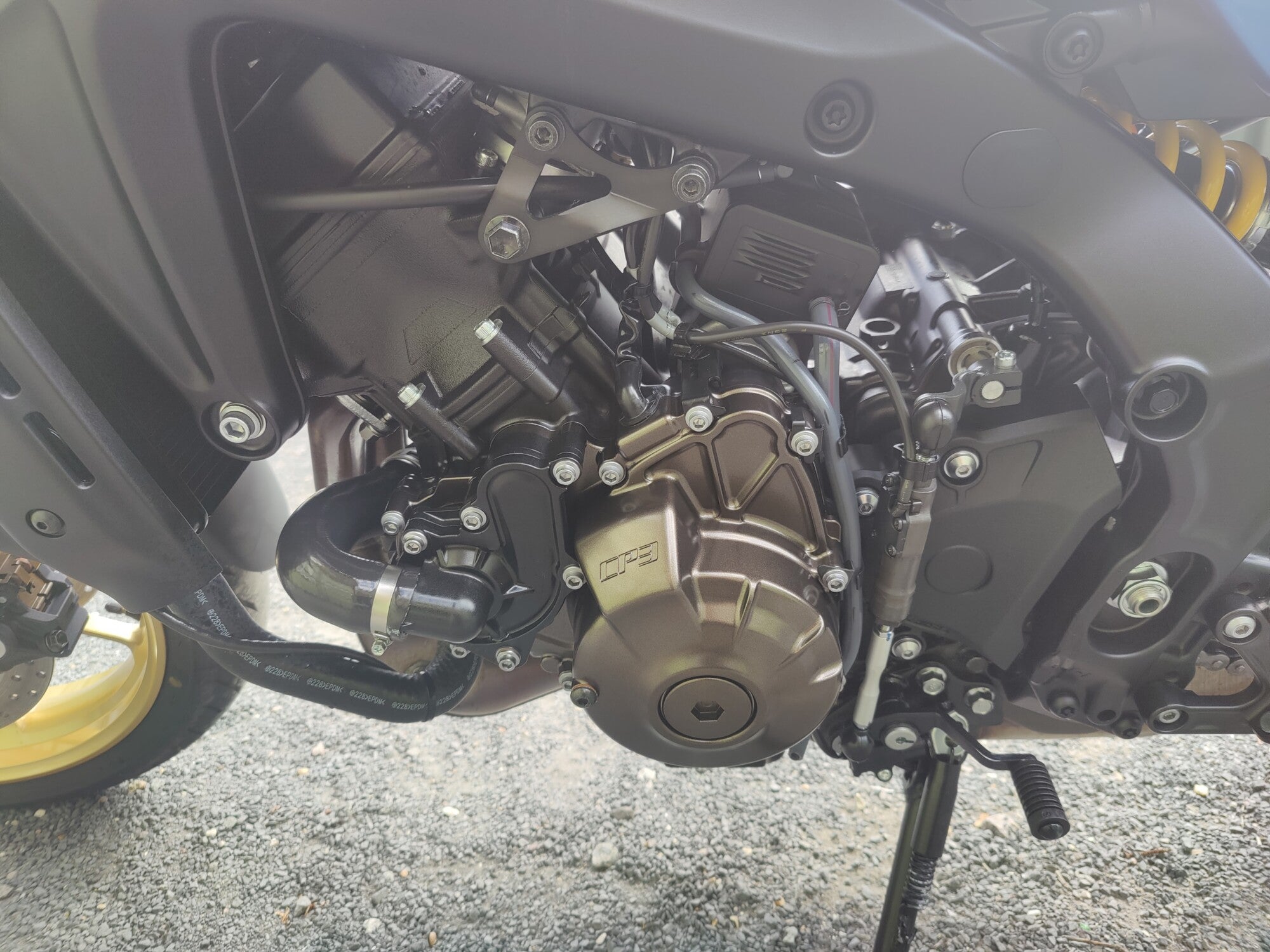 YAMAHA XSR 900 IN LEGEND BLUE image 20