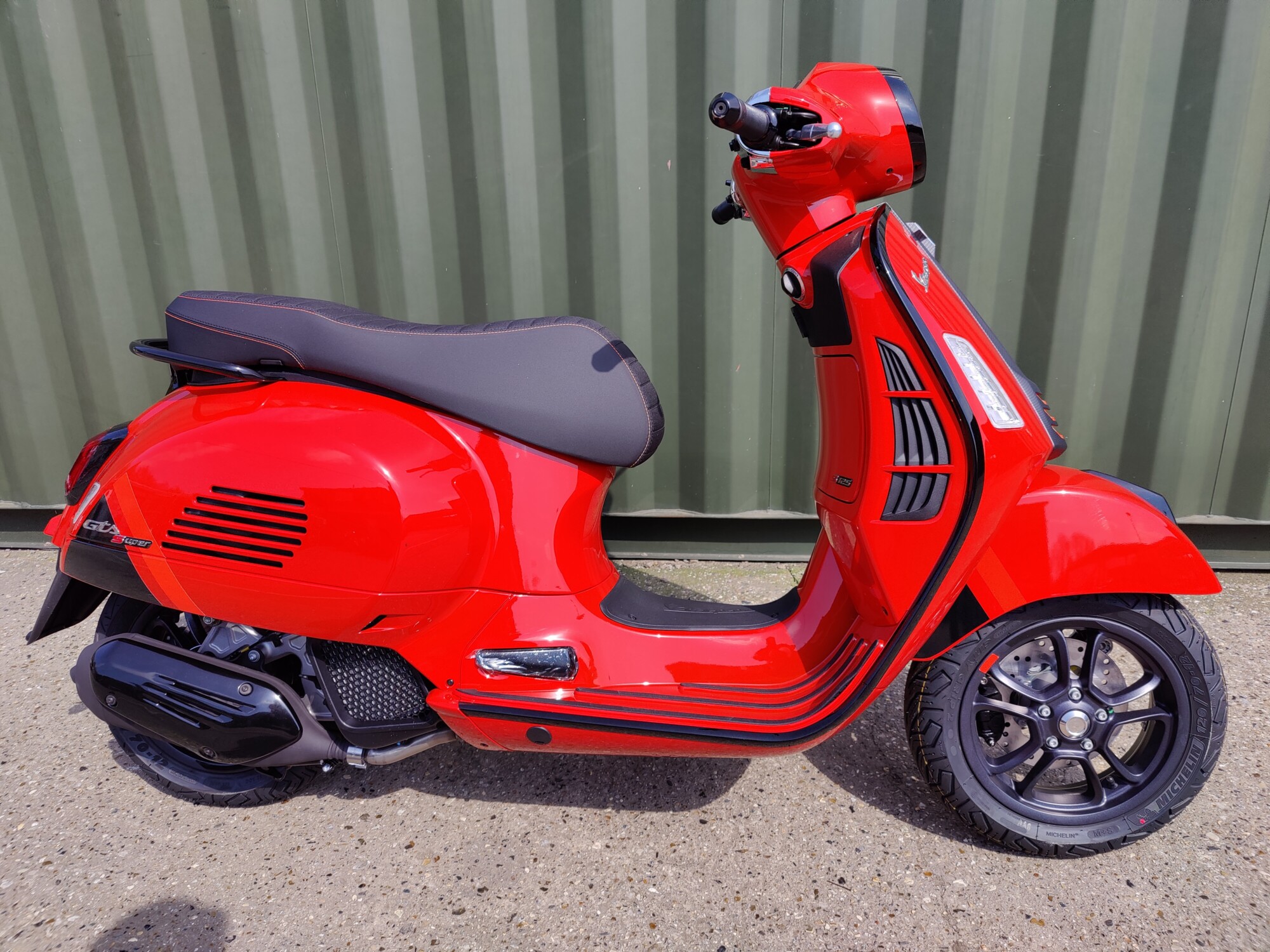 VESPA GTS 300 SUPERSPORT ORANGE - Mototechniks