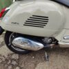 Vespa GTS 300 Beige Avvolgente - Image 2
