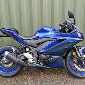 Yamaha R3 - Icon Blue